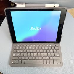 iPad (9th gen) 64 GB + Apple Pencil + Keyboard