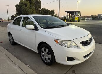 2010 TOYOTA COROLLA LE