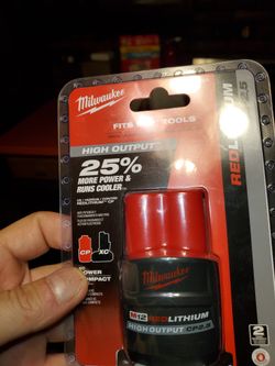 Milwaukee M12 2.5 high Output Battery. 45$. No Offers Accepted. 