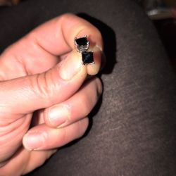 2 Carats Black Moissanite In Solid Silver Setting Valued At 700.00 Brand New Taking Best Offer