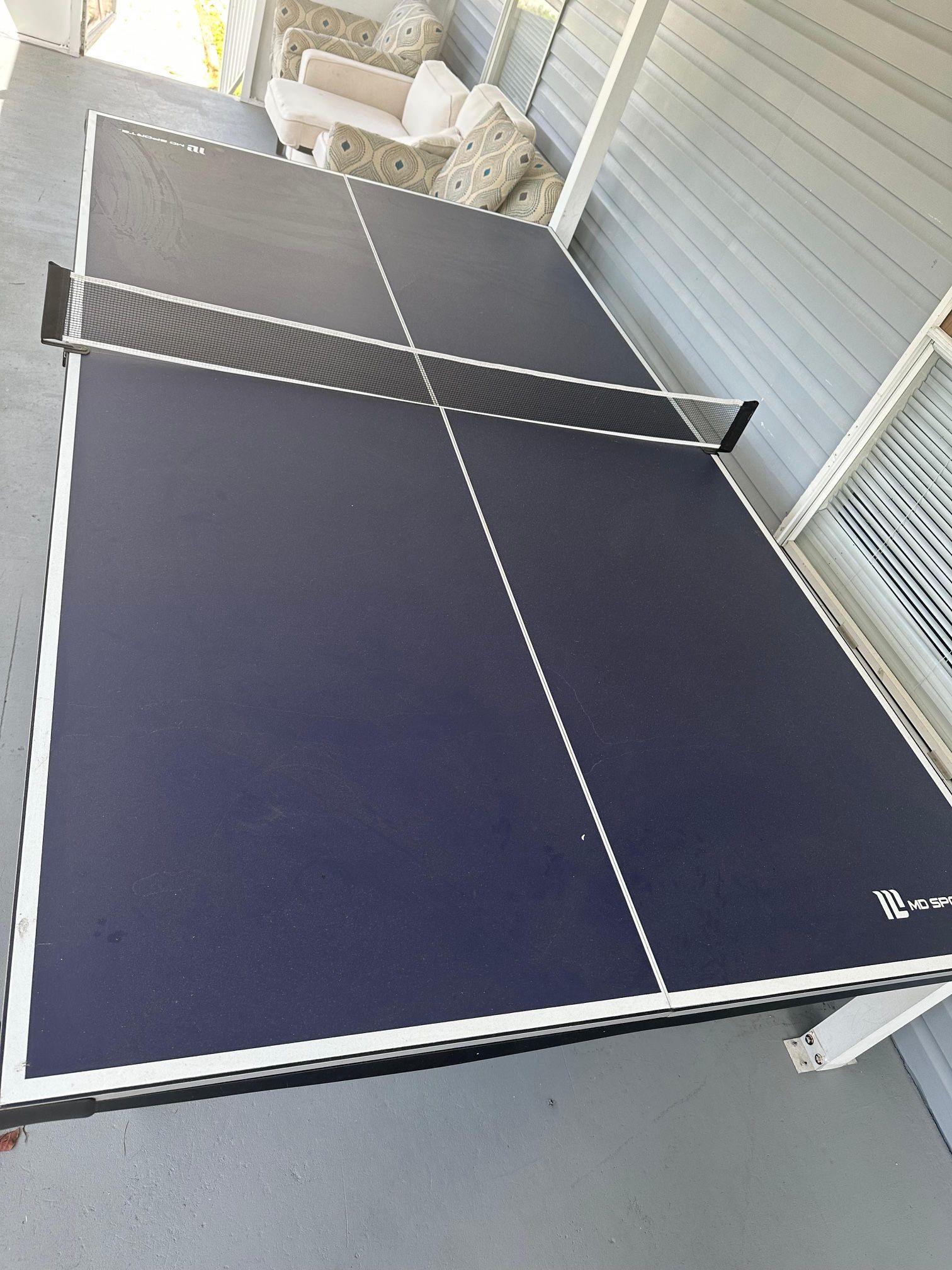 Ping-pong table