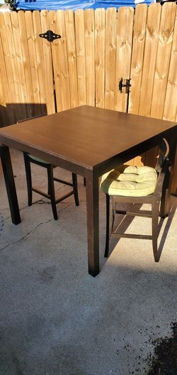 Table with two chairs