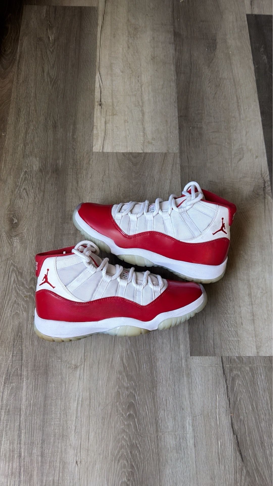 Jordan 11 cherry size 8
