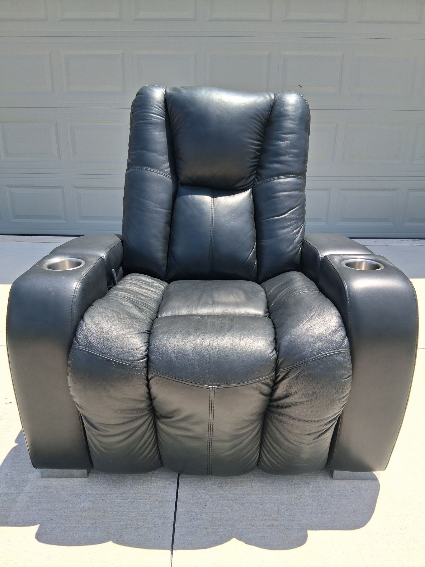 Free Delivery! Modular Modern Black Manual Reclining Armchair