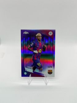 🔥⚽ 2025-26 Topps Chrome UEFA UCC Lamine Yamal True Purple Refractor /75