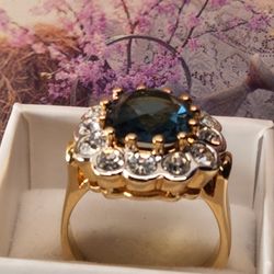 #1697, PRECIOUS 10K GP COCKTAIL RING , CUBIC ZIRCONIA STONES, Sz 8
