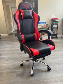 Vidita Gaming Chair with Power Massager