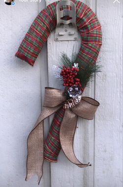 Candy cane wreath
