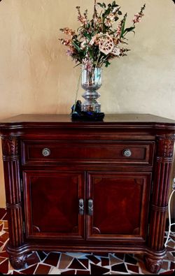 Living Room caninet