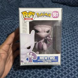 Funko Pop 581 MEWTWO