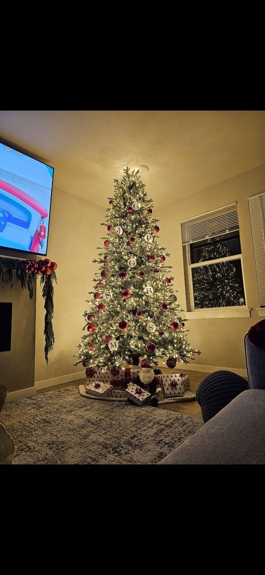 Costco 12 Feet  Christmas Tree 