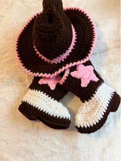 HANDMADE BABY HAT AND BOOTS.