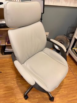 Beauty rest office chair - PRICED TO SELL FAST