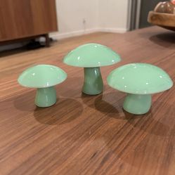 Missed Viking Glass Jadeite Mushroom Set