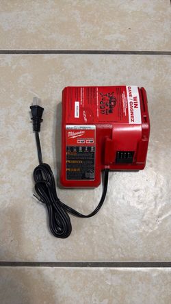 Milwaukee M12/M18 Battery Charger