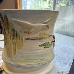 Decorative Duck Scene Ceramic Planter / Pot – Excellent Condition