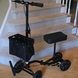 Knee scooter ****NEW****