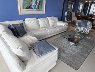 Beautiful Leather L-shaped Sectional plu