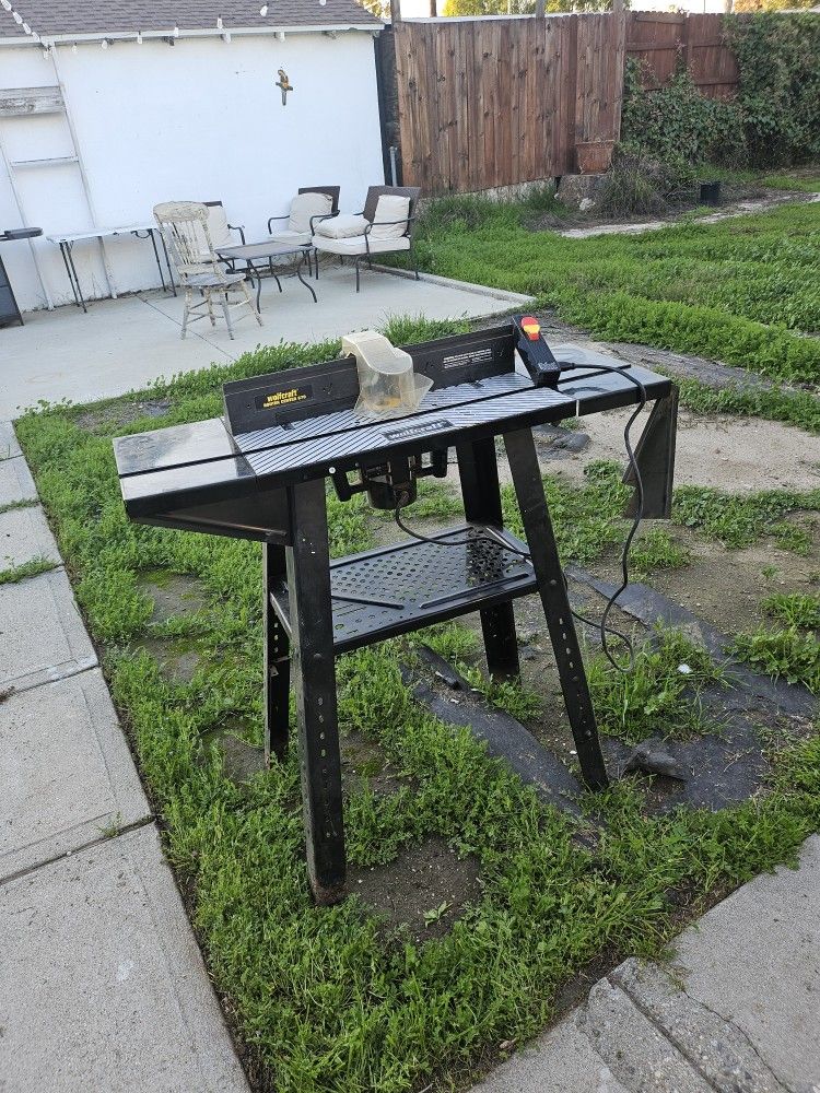 Router Table With Multiple Router Heads And Compressed Air Nail Gun