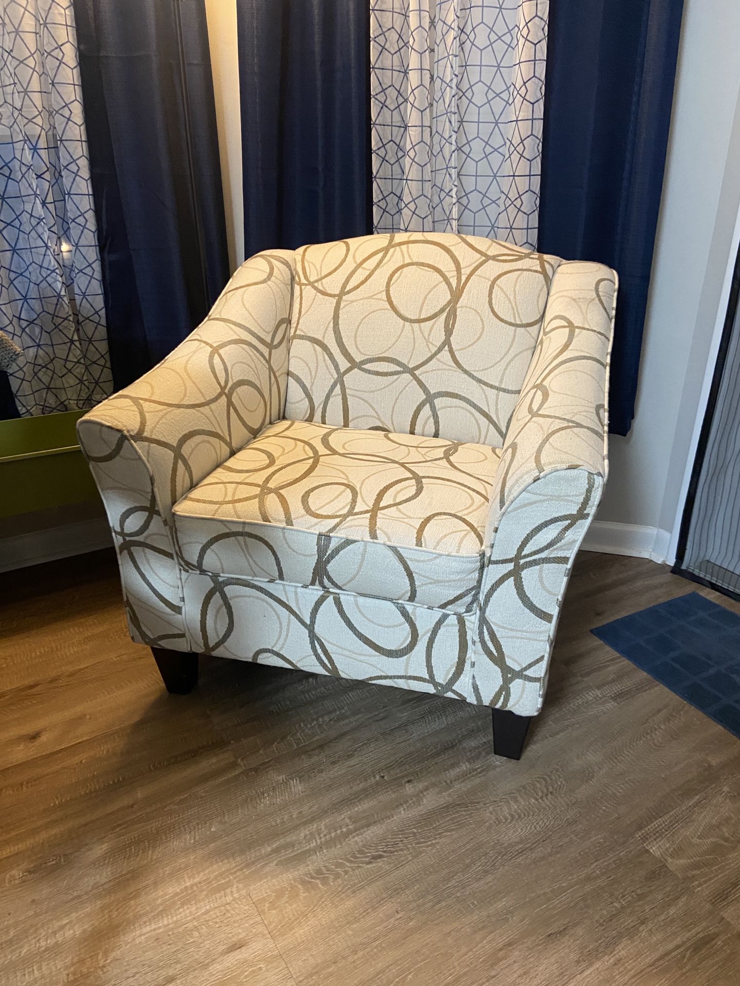 Set Of 2 Oversized Chairs