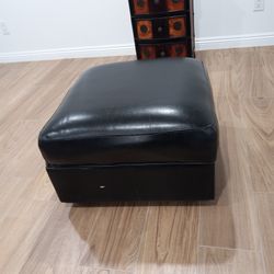 OTTOMAN AND HIDING BED  COUCH 