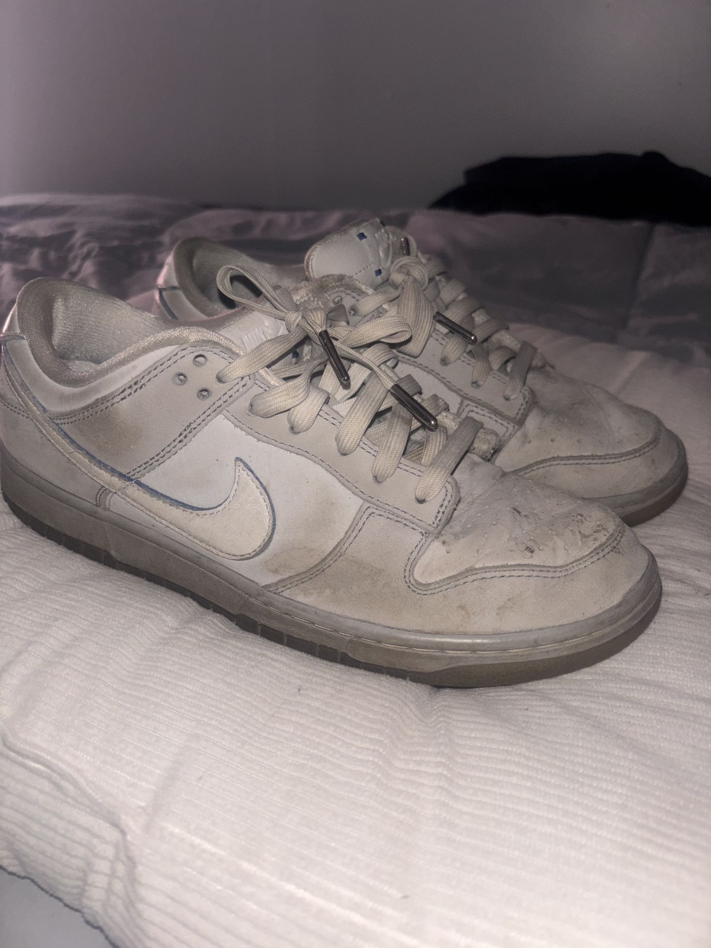 NIKE DUNK LOW MENS 9.5 OFFERS ACCEPTED