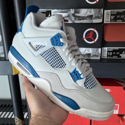 Jordan 4 Retro “Military Blue” FV5029-141 Mens size 11.5 Brand New 