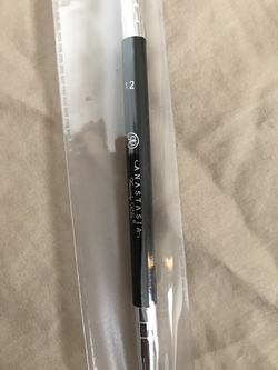 Anastasia brush