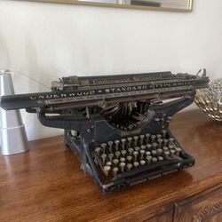 RARE Underwood Standard Typewriter