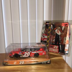 2004 Nascar Tony Stewart Figure With Home Depot #20 Racing Car