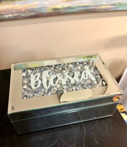 Beautiful Mirrored Jewelry Box 8”x5” NEW