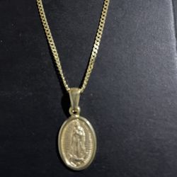 St. Mary’s Pendant With Necklace 