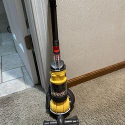 Toy Vacuum 