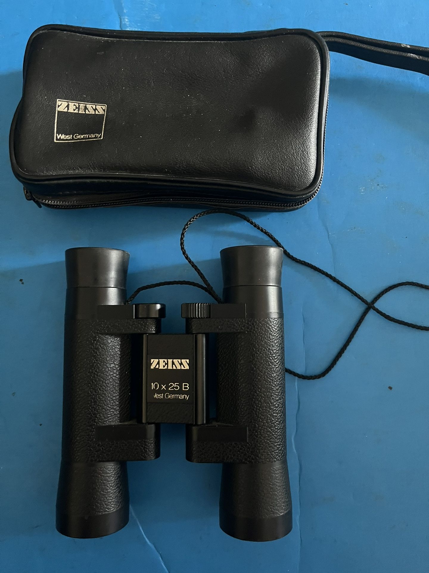 Excellent Vintage Zeiss West Germany 10x25B Compact Binoculars w/original case