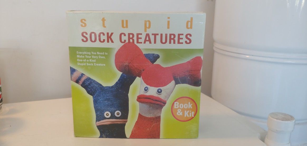 STUPID SOCK CREATURES BOOK & KIT