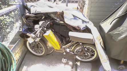 * Shoot me an offer*Need sold ASAP* electric moped ONYX CTY2 - may need some fixing.