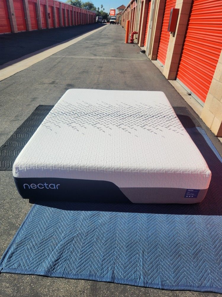 California King Mattress- Nectar