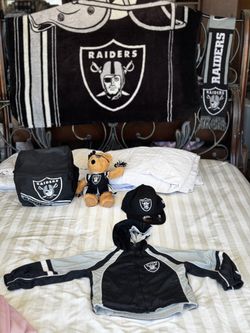 Raiders Collectibles 