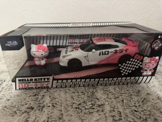 Hello Kitty 2009 Nissan