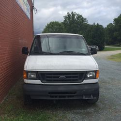 2005 Ford Econoline Cargo
