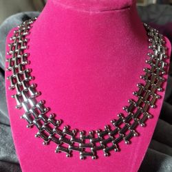 Classy Necklace 