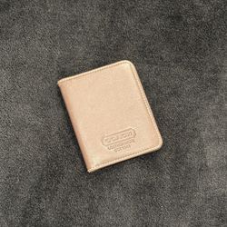 Coach Y2K Leather Contrast Stitching Bifold Card Case ID Picture Holder