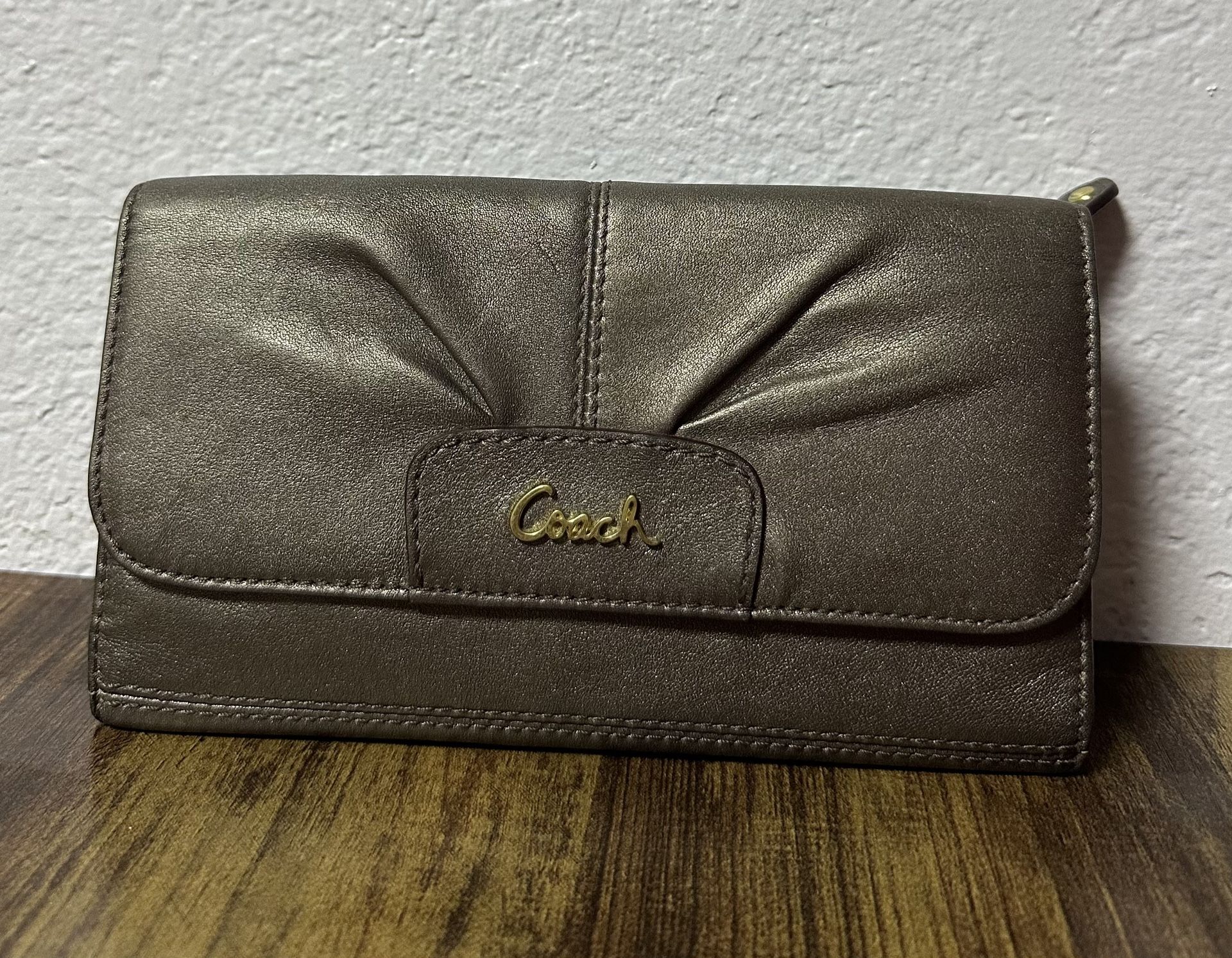 VINTAGE COACH ASHLEY PATENT LEATHER TRI-FOLD ENVELOPE WALLET