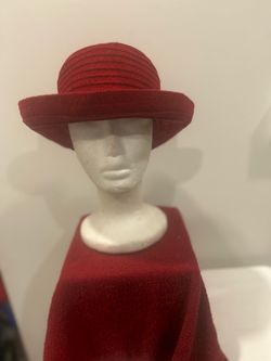 Women red hat size medium.