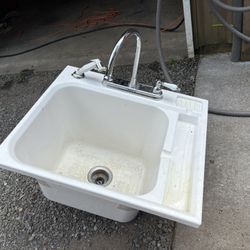 Laundry Room/Utility Sink