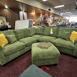 Sectional With Ottoman 
