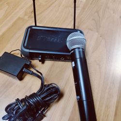 Shure Wireless Microphone 