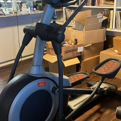 Free Motion 515 Elliptical 