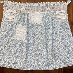 Handmade Vintage Ivory Crotchet Trimmed Cotton Floral Shabby chic Apron. 