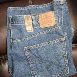 Levi's 550 Shorts. Size 40.